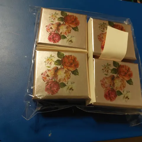 Mini gift boxes Peony Floral .  Box of 48 £216