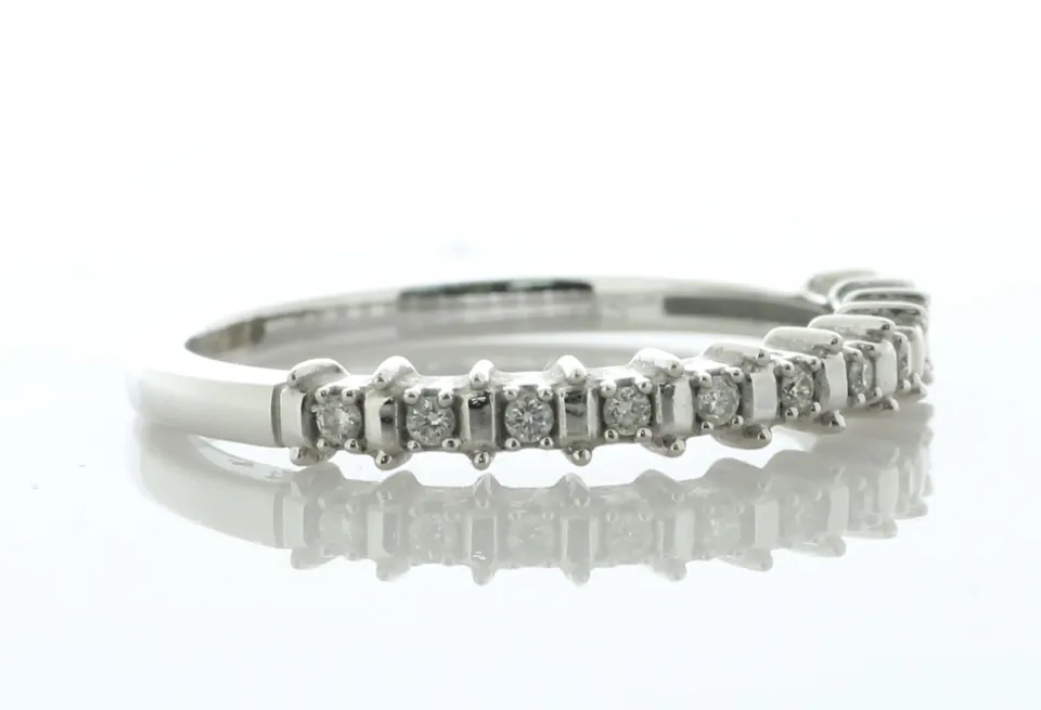 14ct White Gold Bar Set Semi Eternity Diamond Ring 0.10 Carats