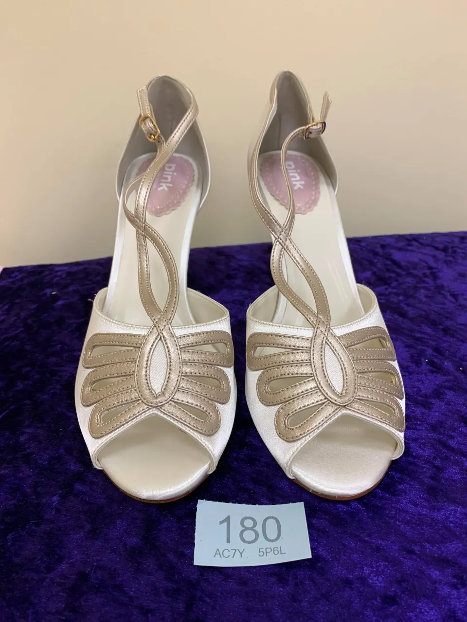 Designer shoes ivory/champagne in size 42.  Code 180