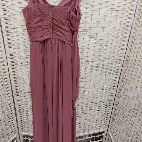 Alexia Prom dress child approx 10-12 Deep Rose
