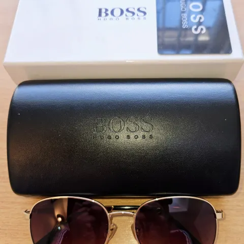 Hugo Boss Sunglasses  1536/F  09A/T4