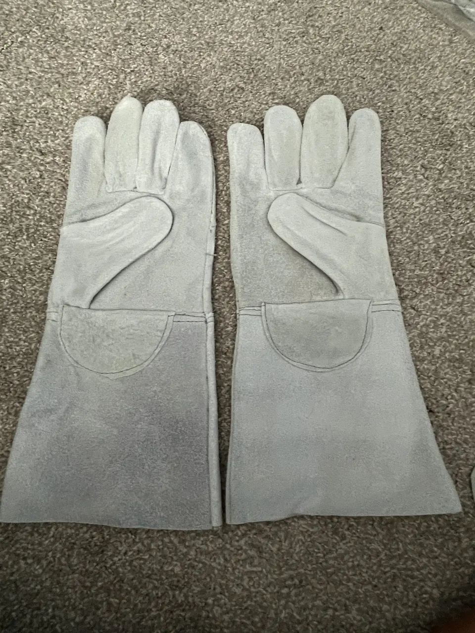 12 Pairs of Welding Gloves Ideal For Market Stall, Car Boot, DIY Shop and More