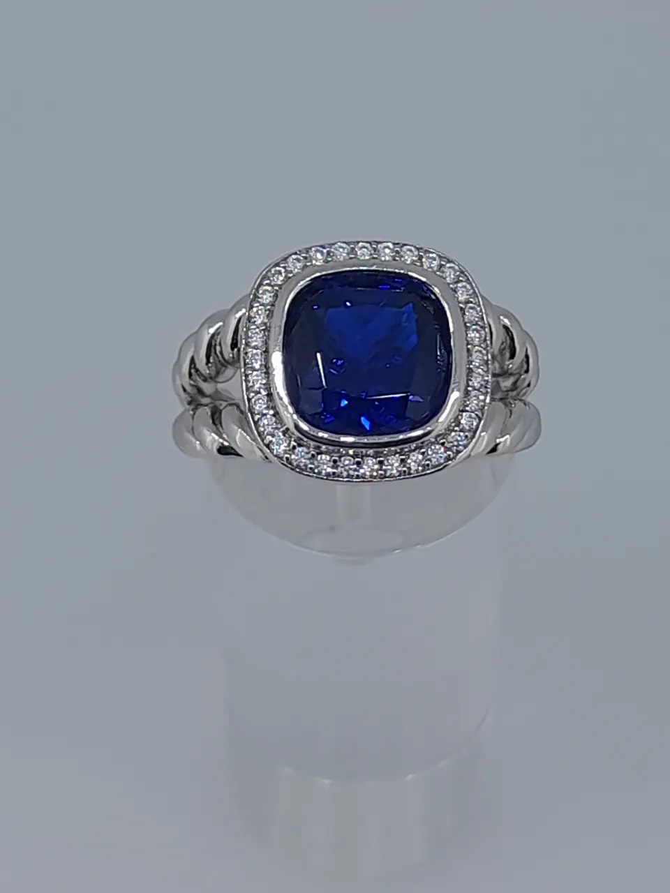 Silver Stamped 925 Dress Ring Set With CZ Stone, Centres Tone Measures 5.94 mm Diameter. Finger Siz