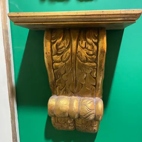 Pair of Vintage Giltwood Wall Brackets Corbels