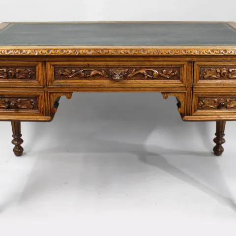 Victorian Carved Oak Leather Topped Desk