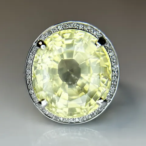 Beautiful 21.74 CT Unheated Ceylon Yellow Sapphire With Natural Diamonds & 18k Gold