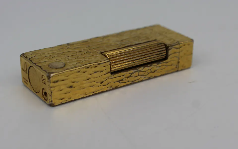 Vintage Dunhill Bark Texture Lighter