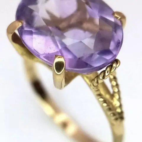 Stunning Vintage 18ct Gold Large Oval Cut Amethyst Solitaire Ring Size M 2.8g