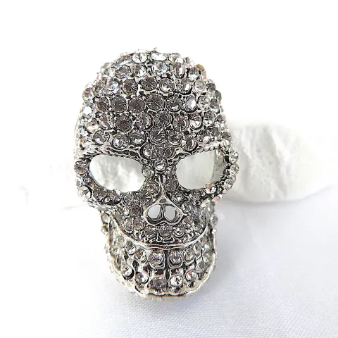 White Crystal Encrusted Skull Brooch 4cm x 2.5cm
