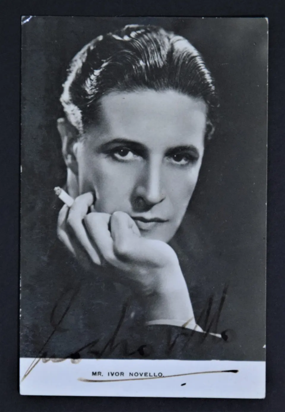 IVOR NOVELLO Original signature