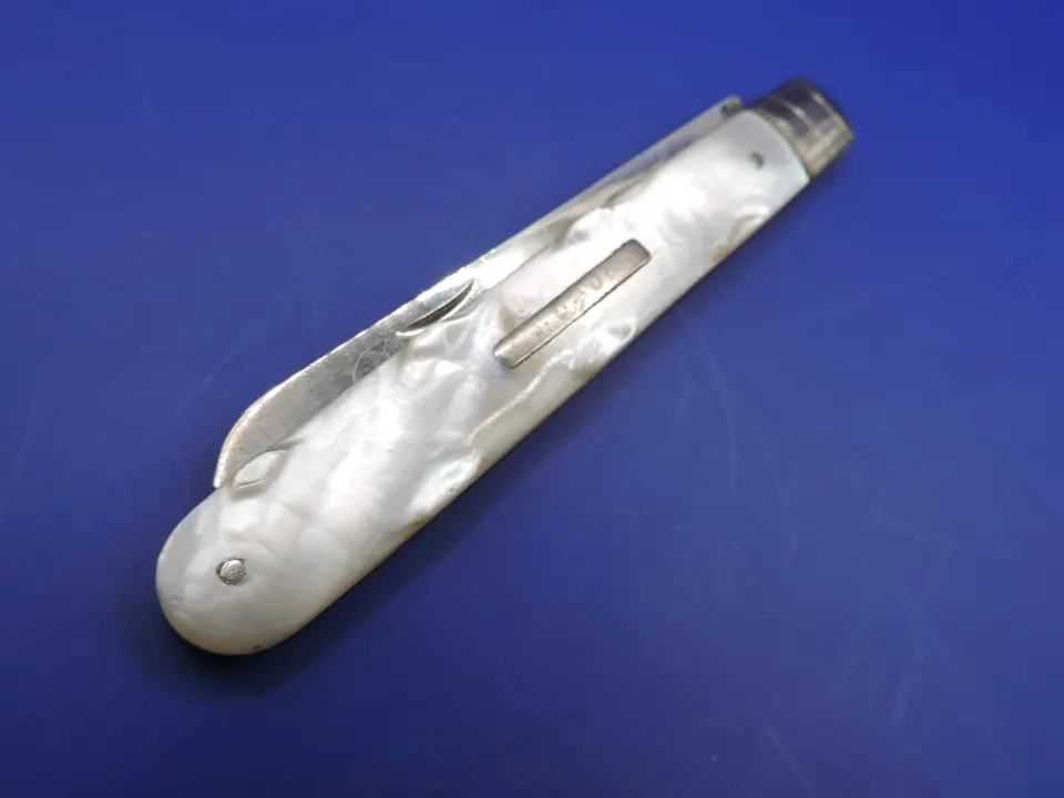 George V Silver and Mother of Pearl Fruit Knife 1920