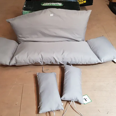(200/Mez) Outdoor Cushion Set Grey.