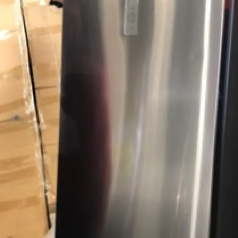 Samsung Fridge  RI002986690 Goods are faulty Water leaking Uplift no-2126539027.  05v34eb