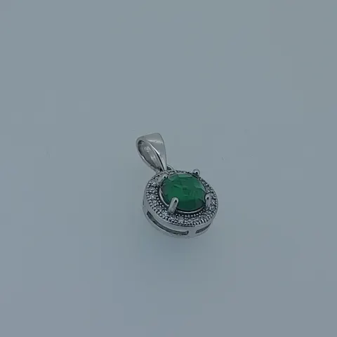 Silver pendant set with cz stones