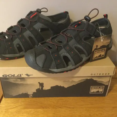 Gola Mens “Shingle 3” Hiking Sandals, Black/Grey/Red, Size 12 - New RRP £39.99