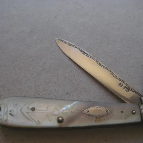 Rare George III Mother of Pearl Hafted Silver Bladed Folding Fruit Knife