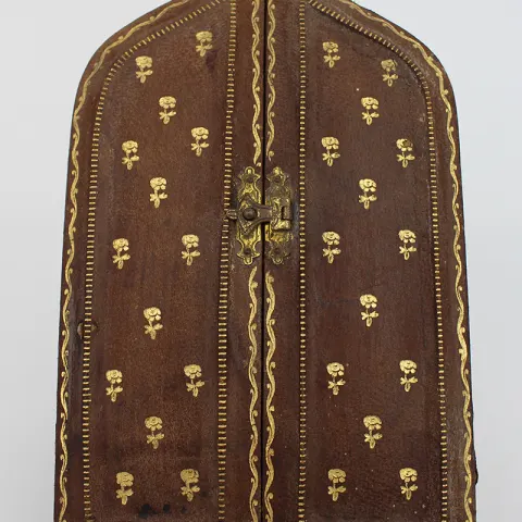 Antique Leather Cased Travel Crucifix Set