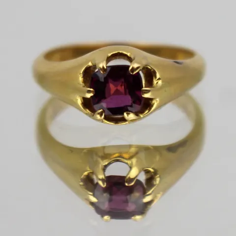 Garnet Yellow Gold Ring