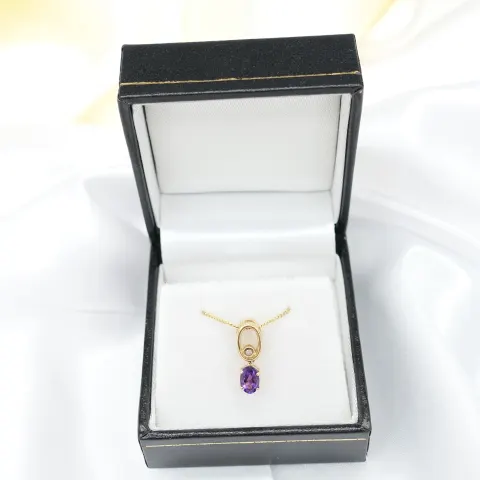 Attractive yellow gold amethyst and diamond necklace, supplied with a gift box
