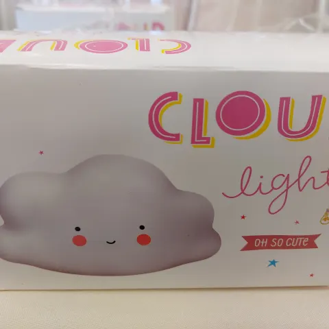 4 x cloud light - mainly white