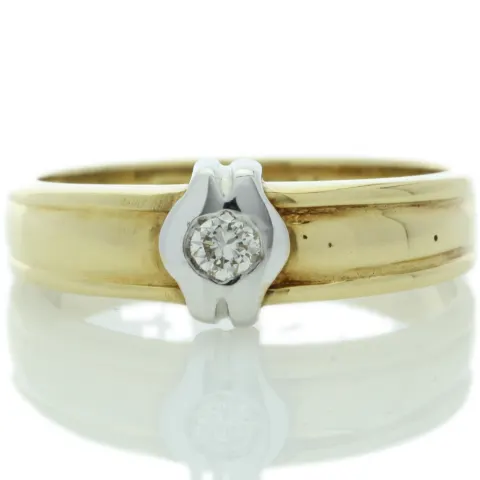 18ct Yellow Gold Single Stone Fancy Rub Over Set Diamond Ring 0.21 Carats