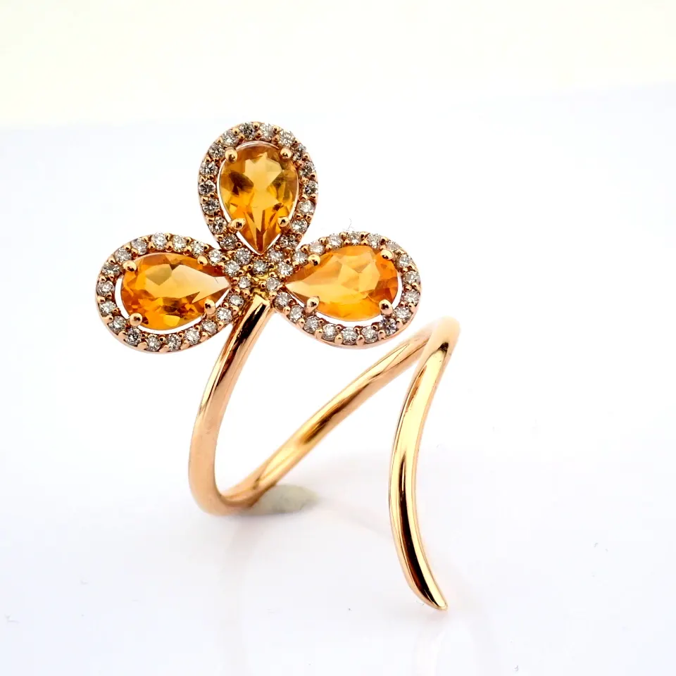 18K Rose Gold Ring 1.77ct Citrine and 0.35ct Brilliant Diamonds