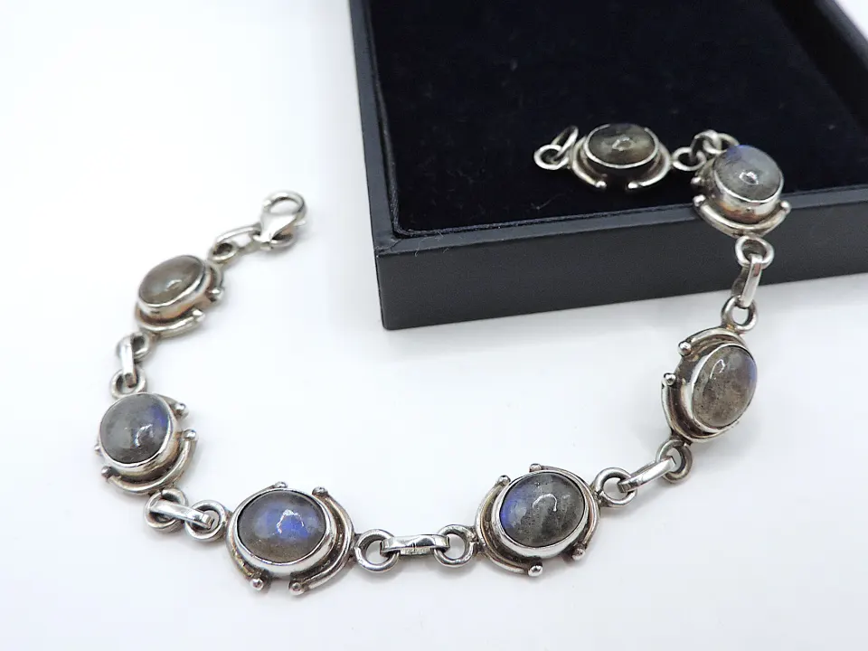  Vintage Artisan Sterling Silver Moonstone Bracelet