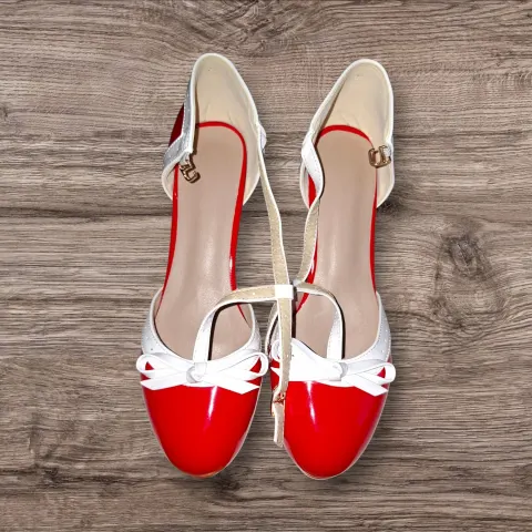 Brand New Unbranded High Heels UK9 EU43 Red/White