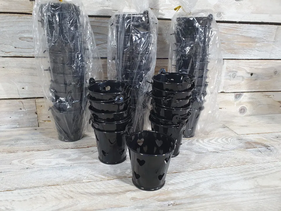 Pack of 48 Mint Decorative Pales with heart cut-out decoration. Approx 52mm high.   Rrp £144