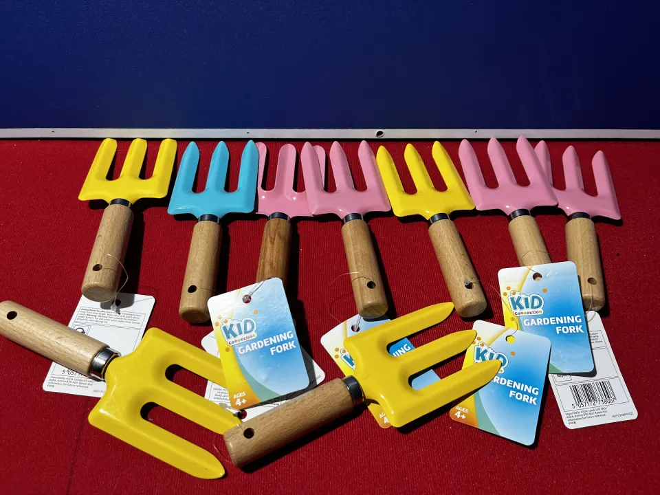 J1/A - Job Lot New Kids Garden Forks