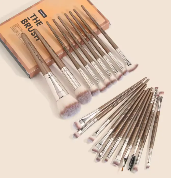 Flawless Results Every Time – 20Pcs Professional Makeup Brush Set With Box