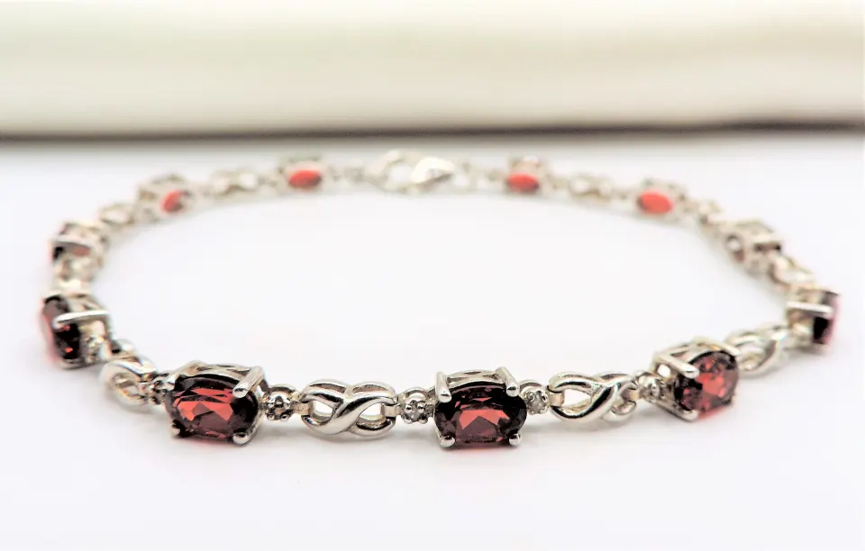 Garnet & Diamond Bracelet 2.9 carats Sterling Silver New with Gift Box