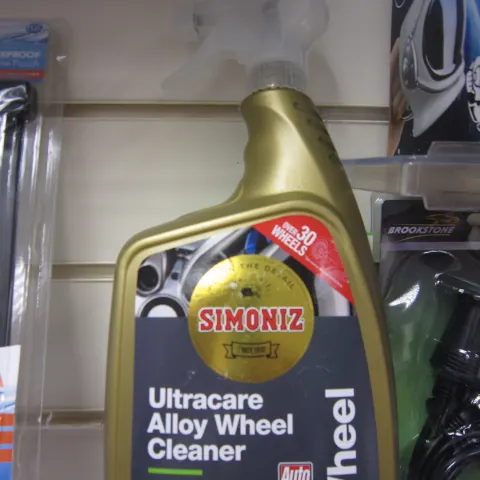 50pcs Brand new Simoniz 1 litre Alloy wheel cleaner - rrp £7.99 - 50pcs in lot
