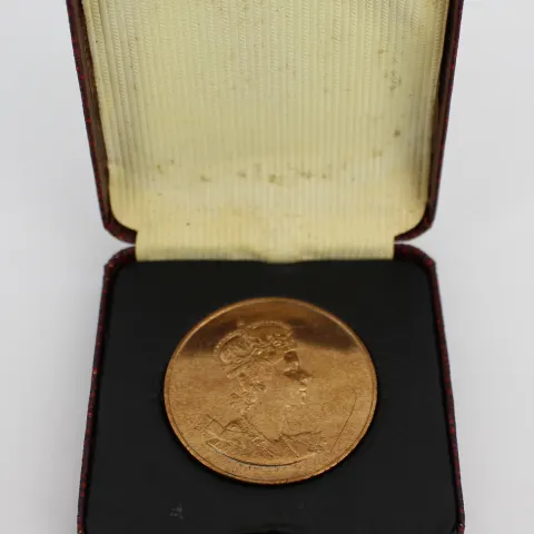 Elizabeth II 1953 Coronoation Cased Medallion