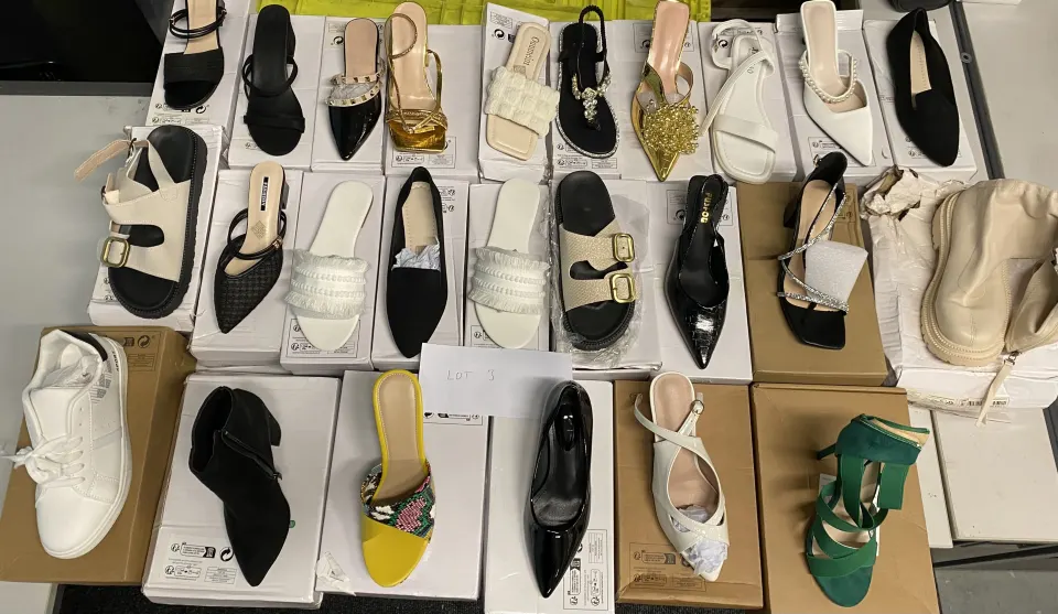 25 x Adult Footwear -  All New Items - TRADE LOTS - 3