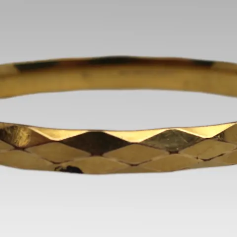 Vintage 9ct Gold Faceted Bangle with Metal Core