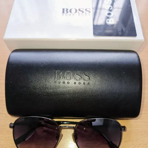 Hugo boss Sunglasses  1536/F  09Q/T3