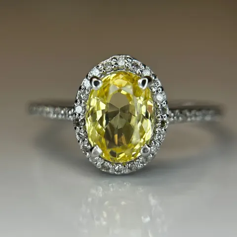 Beautiful Unheated Untreated Natural Ceylon yellow Sapphire  Diamonds & 18k Gold