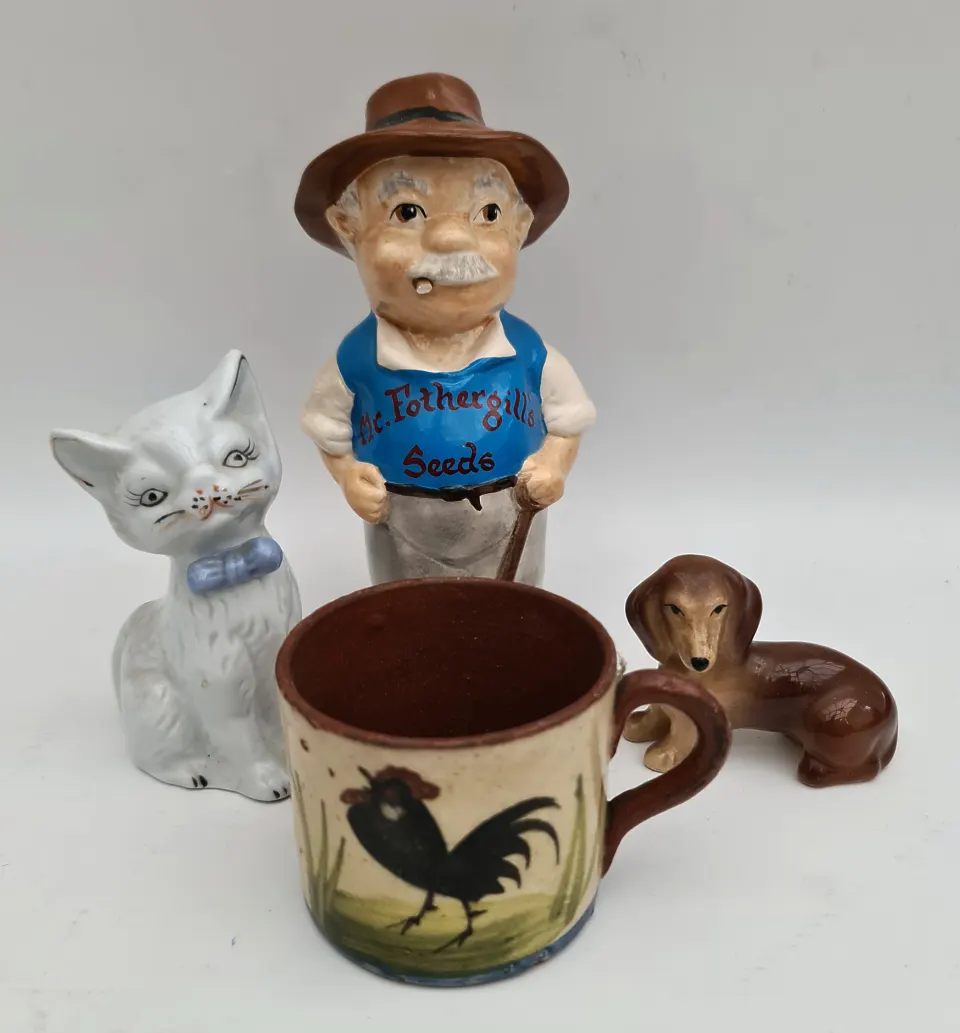 Vintage Parcel of Animal Figure & Torquay Ware Cup