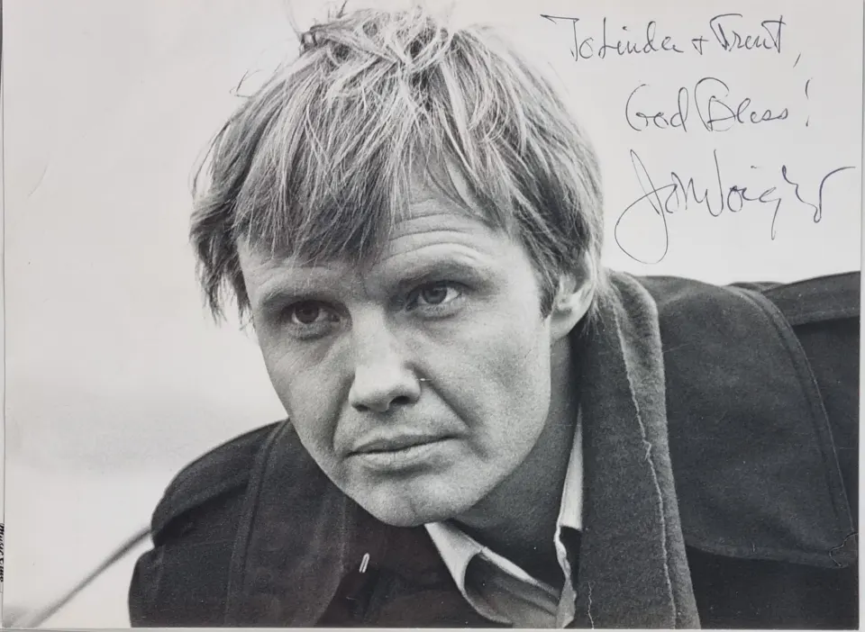 John Voight Original Signature