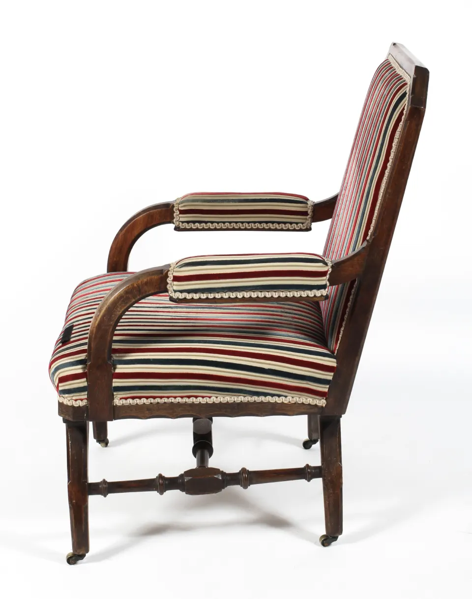 Arts and crafts oak armchair