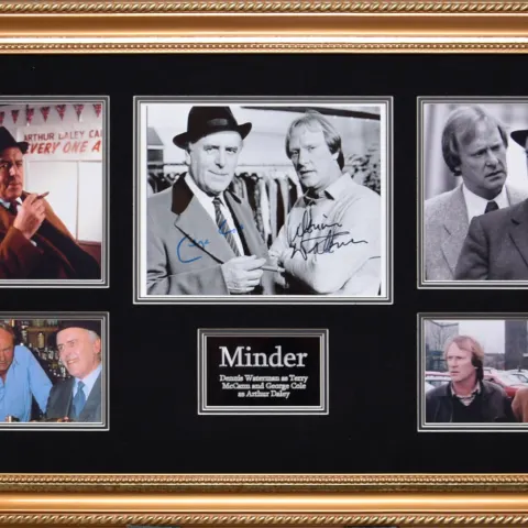 "MINDER" original signature presentation.