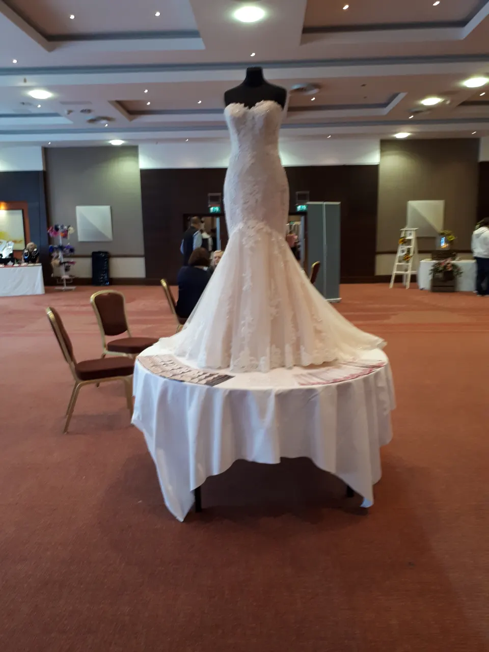 Ladybird Bridal wedding dress RRP £1,595 size 8 champagne