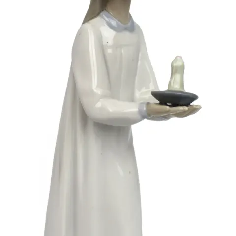 Lladró  Figurine Girl in Nightdress with Chamberstick