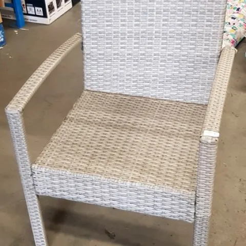 (147/6A) Lot RRP £100. 3x Garden Furniture Items. 1x Grey Rattan Chair RRP £45. 1x Floral Print Mul