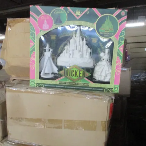 6 Pcs Large Size Wicked Paint and Mould Set RRP £24.99/unit