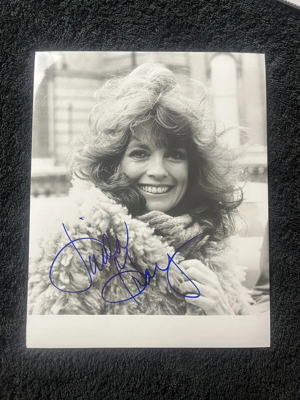 Linda Gray Signed