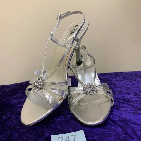 Designer shoes from Pink.  Silver Vanessa size 37