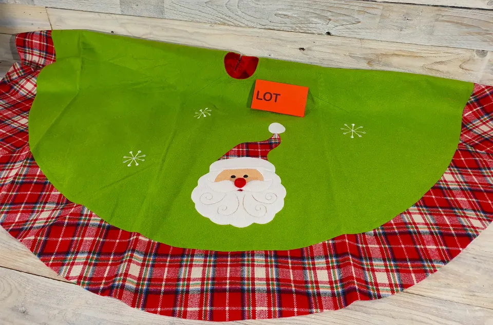 100cm Fabric Christmas tree skirt  Rrp £19.99