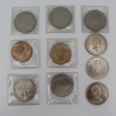 Collection of 10 £5 Five Pound Coins